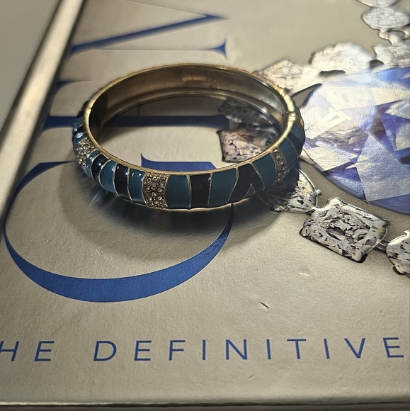 Vintage Gold Tone Sequin Enamel & Rhinestone Cuff Clamper Bracelet. - Picture 2 of 14